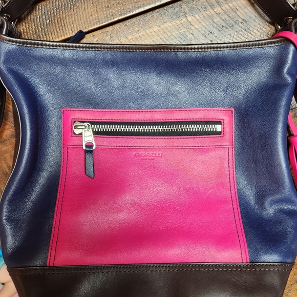 AUTHENTIC COACH SHOULDER BAG - Picture 6 of 6